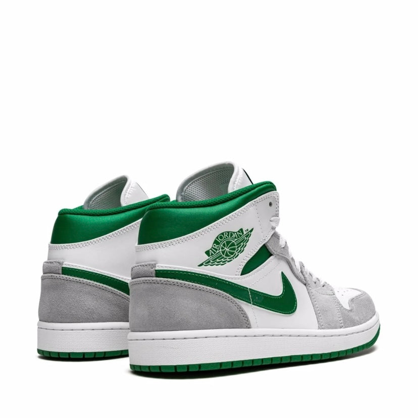 Air Jordan 1 Mid SE “Pine Green”